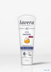 Eine Tube Handcreme von Lavera